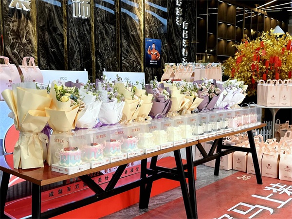 昌禾裝飾·女神節(jié)特輯｜以花為禮，以甜為伴，致敬每一位發(fā)光的你